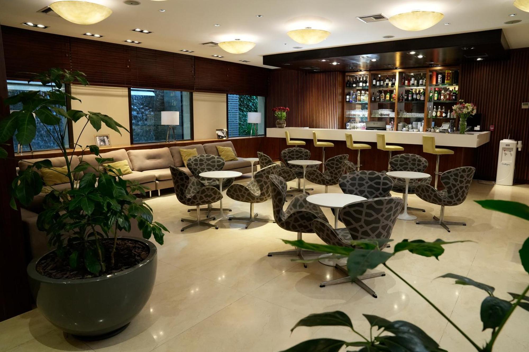 Hotel Metropolitano Supara Буенос Айрес Екстериор снимка